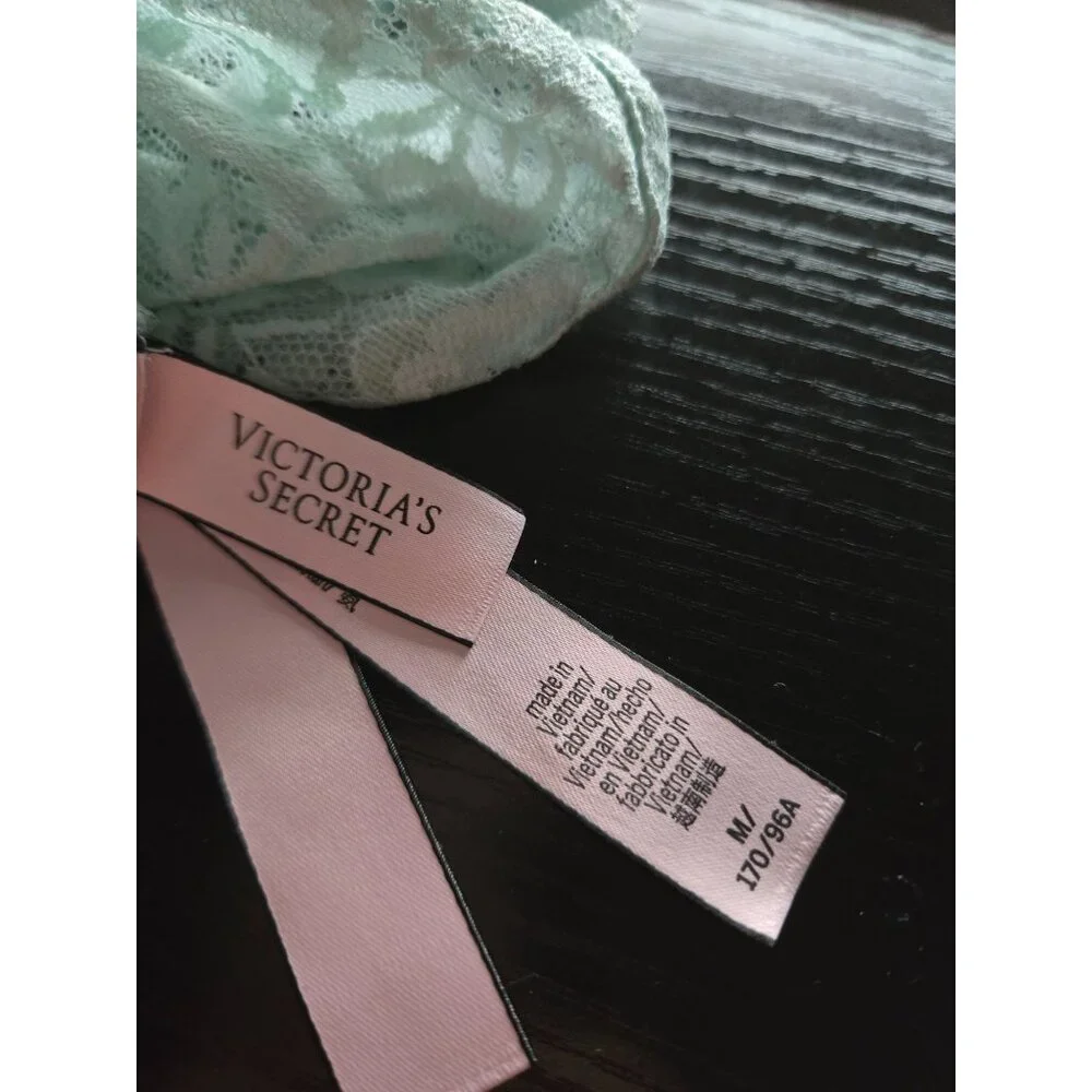 Victoria's Secret Lace One Piece Bodysuit Size Medium Lingerie Teddy‎ Sexy Sheer